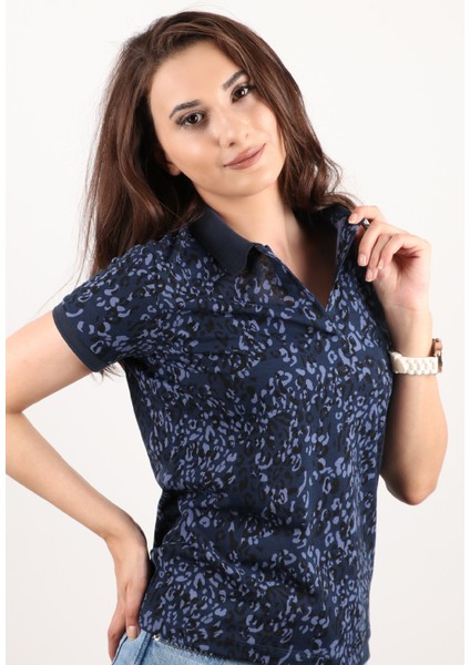 Kadın Polo Yaka Desenli T-Shirt