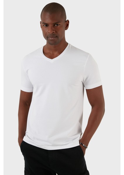 Pamuklu Regular Fit V Yaka Basic T Shirt Erkek T Shirt EXXEMODJ000V fiyatları