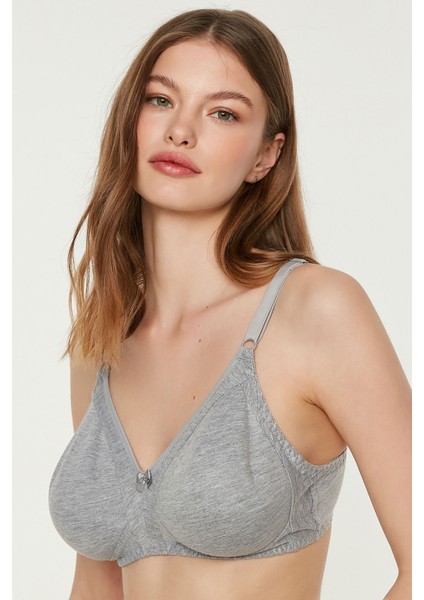 Kadın Dolgusuz B Cup Sütyen modelleri