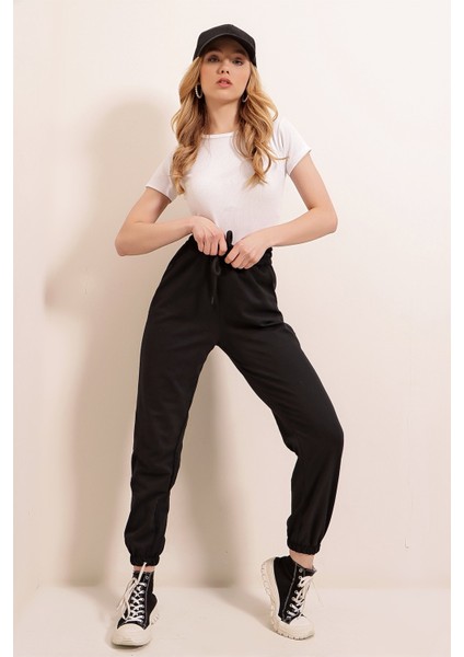 Paçası Lastikli Eşofman Altı