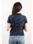 Kadın Polo Yaka Desenli T-Shirt 3