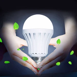 9 Watt Şarjli LED Ampul Seyyar Ampul 4 Adet Beyaz
