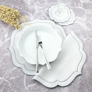 Gri Renkli Çift Sargı Nakışlı 4 Parça Set Amerikan Servis ve Kokteyl Peçetesi