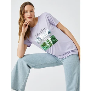 Bisiklet Yaka Payetli Baskılı Kısa Kollu Tişört