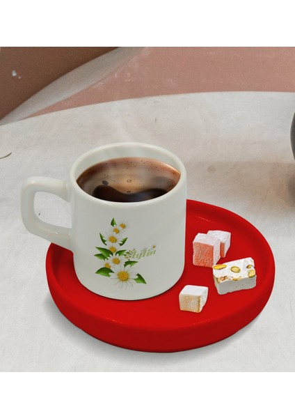 Kişiye Özel Kırmızı Sunum Tabaklı Papatya Temalı Türk Kahvesi Fincanı Model 8 modelleri