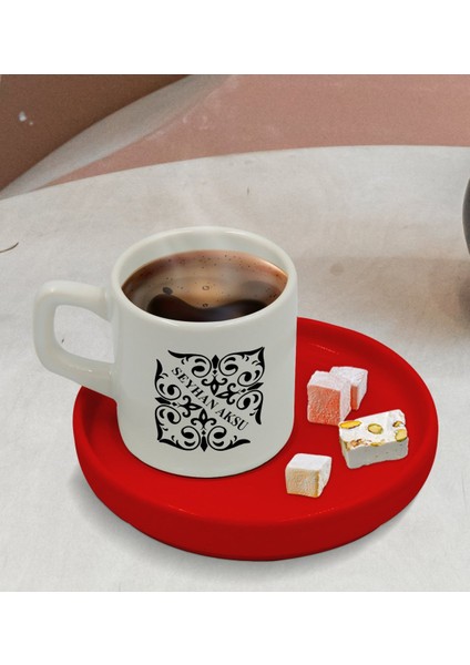Kişiye Özel Kırmızı Sunum Tabaklı Isimli Türk Kahvesi Fincanı Model 10 modelleri