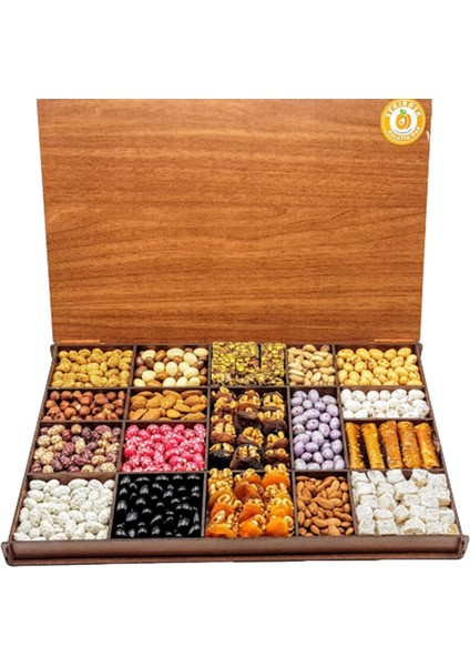 Kışla Hediyelik Kayısı Ahşap Kutu 3200 gr