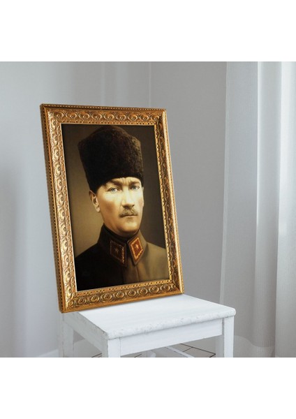Altın Yaldız Çerçeveli A3 Atatürk Tablosu - 25