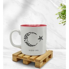 Kişiye Özel Kaligrafi Atatürk Tasarımlı Içi Kırmızı Renkli Kupa Bardak Model 1