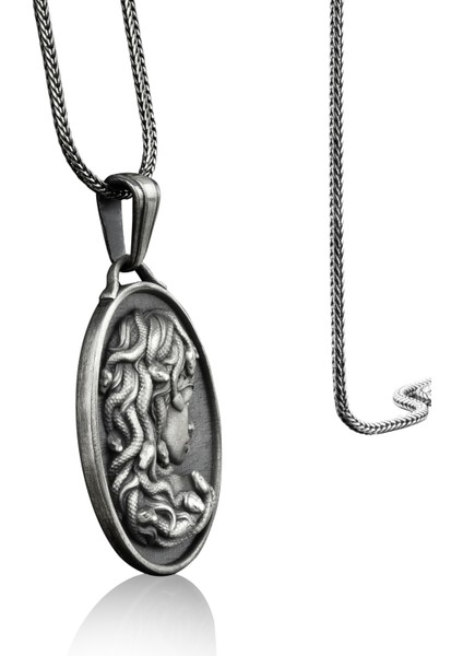 Medusa Madalyon Gümüş Kolye