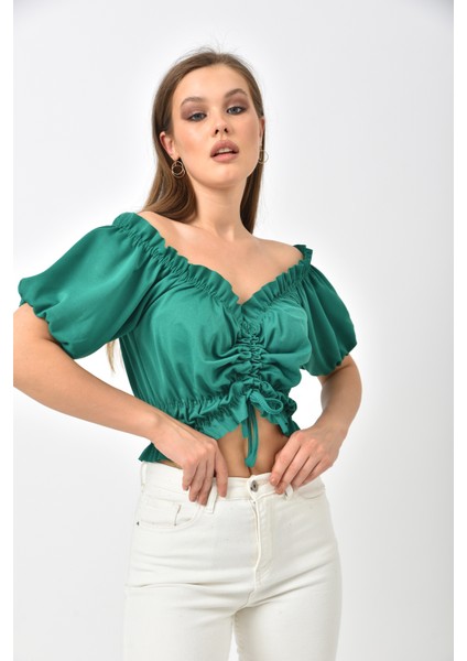 Yeşil Önü Büzgülü Lastik Detaylı Crop Bluz indirimleri