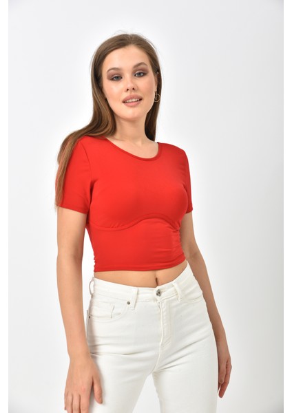 Kırmızı Sırt Detaylı Önü Şeritli Crop Bluz