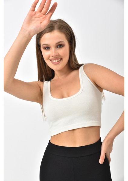 Krem Askılı Crop Büstiyer fırsatları