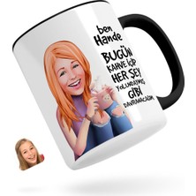 Kişiye Özel Kadın Her Şey Yolundaymış Gibi Karikatürlü Siyah Kupa Bardak-4