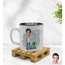 BK Kişiye Özel Erkek Eczacı Karikatürlü Içi Siyah Renkli Kupa Bardak Model 1