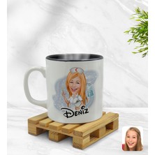 BK Kişiye Özel Hemşire Karikatürlü Içi Siyah Renkli Kupa Bardak Model 2