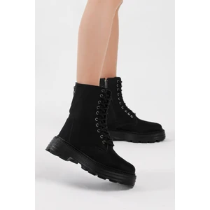 Tonny Black Kadın Siyah Süet Poli Taban Arkası Fermuar Detaylı Rahat Kalıp Bağcıklı Bot