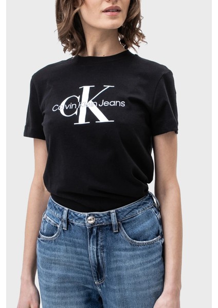 Calvin Klein Kadın Core Monologo Regular T-Shirt