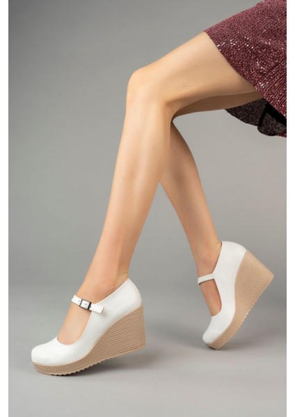 Dolgu Taban Bilekten Tokalı Beyaz Irm Cilt Ayakkabı fiyatları