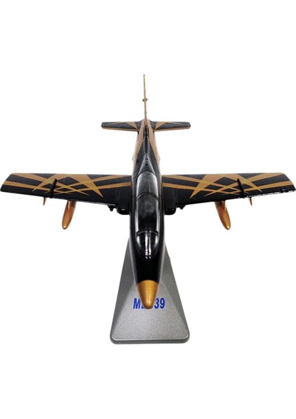1/72 Ölçekli MB339 Eğitim Uçak Fighter Model Kit Diecast W / Stand (Yurt Dışından) fiyatları
