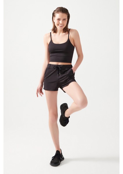 Kadın Siyah Cepli Beli Lastikli Basic Fit Spor Şort Shorts modelleri