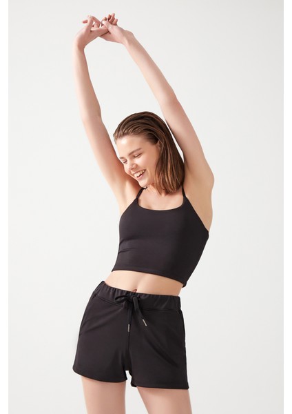 Kadın Siyah Cepli Beli Lastikli Basic Fit Spor Şort Shorts fırsatları
