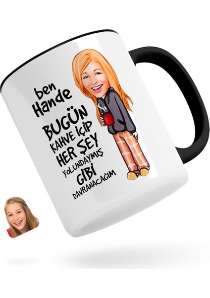 Kişiye Özel Kadın Her Şey Yolundaymış Gibi Karikatürlü Siyah Kupa Bardak-1