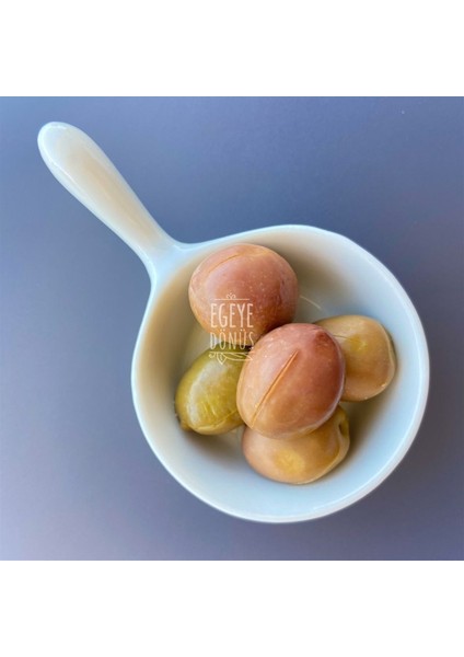 Ev Yapımı Geleneksel Yeşil Çizik Zeytin 2 kg (Naturel Salamura Sadece Tuz ve Su Içerir)