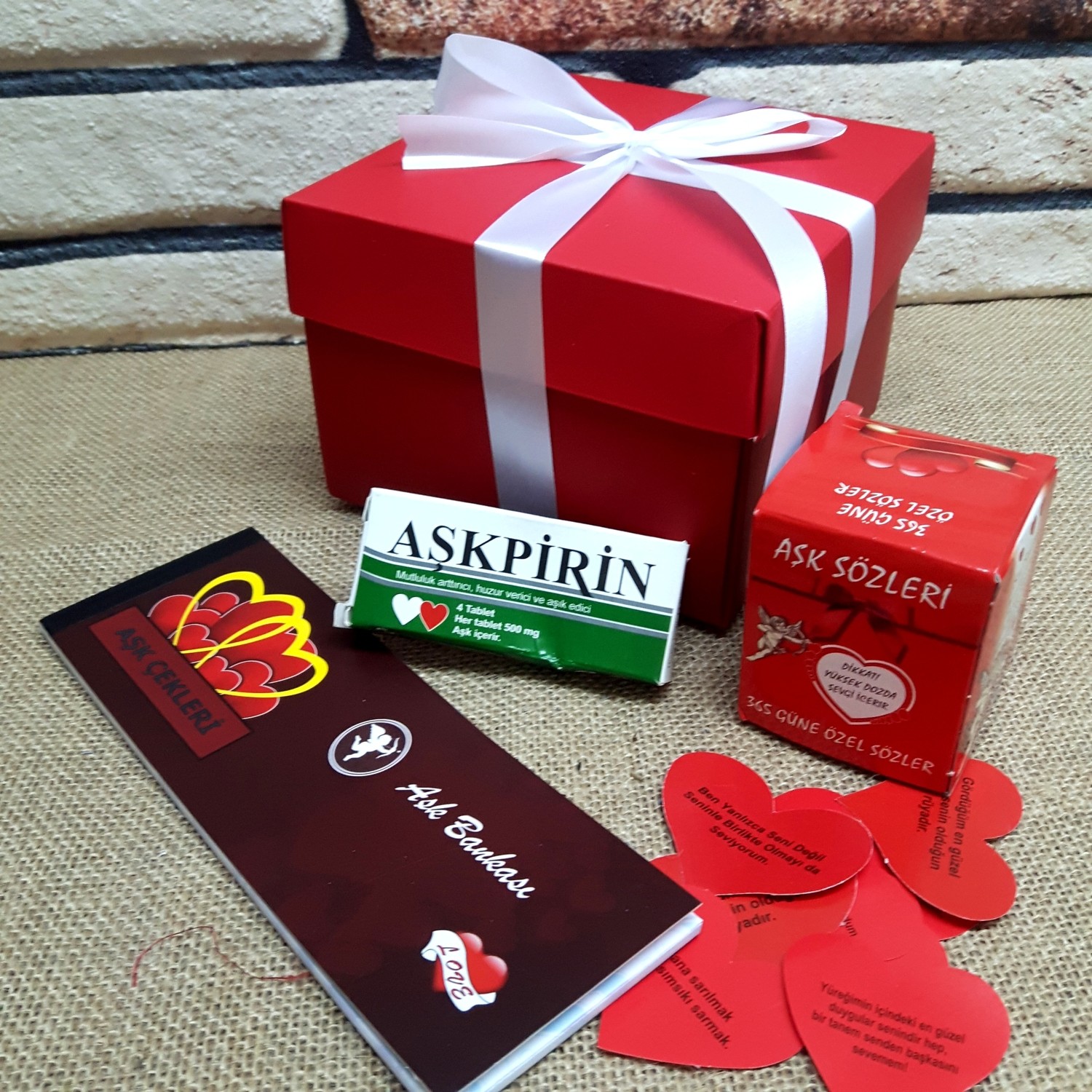 EHediyeci Aşkıma Romantik Bir Kutu Hediye S03 Fiyatı