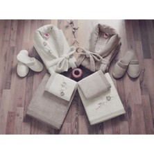 Cotton Box 3D Nakisli Bambu Aile Bornoz Seti Ekru Toprak