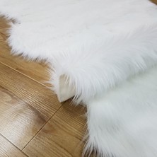 Halıforum Post Halı Beyaz Renk Kuzu Post Peluş Halı 70 x 100  Cm