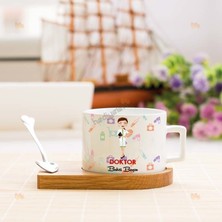 Hediyelen Doktor Kadın Kırmızı Tasarım Stantlı Fincan