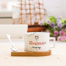 Hediyelen Diyaliz Hemşiresi Kırmızı Tasarım Stantlı Fincan
