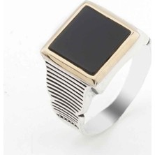 Takıhan  Kare Siyah Oniks Taşlı Gümüş Erkek Yüzük