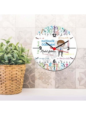 Hediyelen Matematik Öğretmeni Erkek Figür Duvar Saati