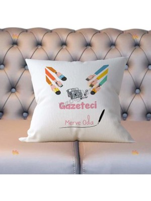 Hediyelen Gazeteci Pembe Tasarım Yastık
