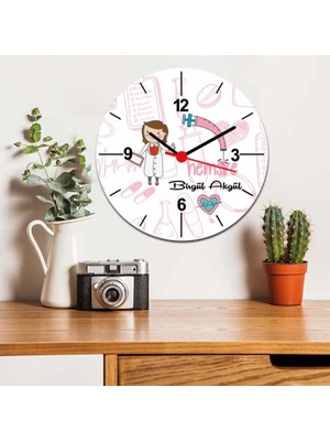 Hediyelen Hemşire Pembe Tasarım Kadın Figür Duvar Saati