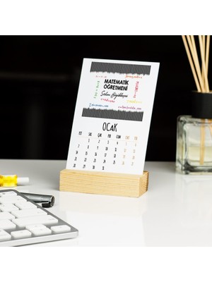 Hediyelen Matematik Öğretmenine Hediye Siyah Tasarım Masa Takvimi