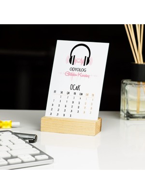 Hediyelen Odyolog Pembe Tasarım Masa Takvimi