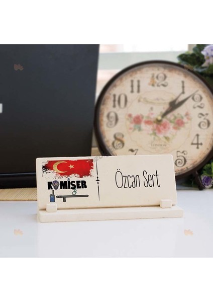 Komiser Taş İsimlik