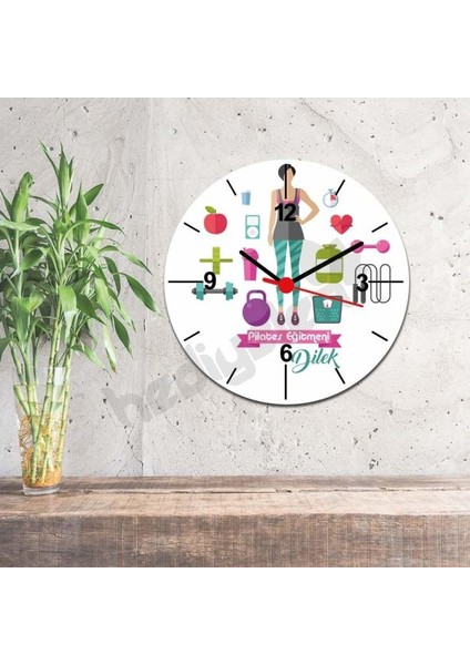 Pilates Eğitmeni Duvar Saati