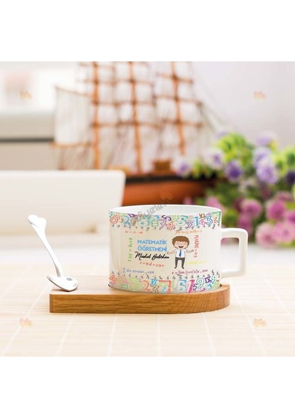 Matematik Öğretmenine Hediye Mavi Erkek Figür Stantlı Fincan