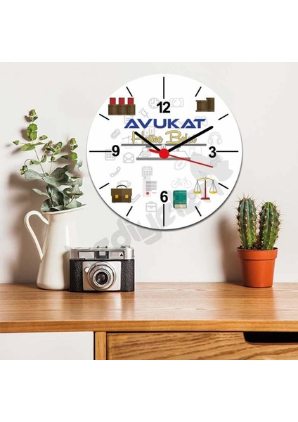 Avukat Sarı Tasarım Duvar Saati