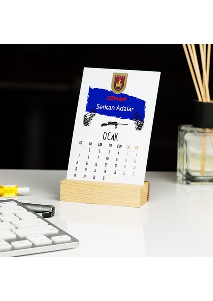 Uzman Mavi Tasarım Masa Takvimi