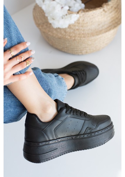 Allyup Günlük Kadın Sneaker Bağcıklı Hafif Kalın Tabanlı Esnek Yürüyüş Suni Deri Spor Ayakkabı 113