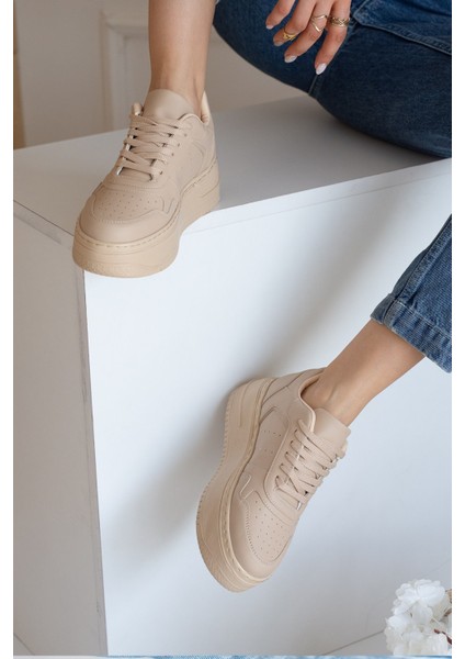 Allyup Günlük Kadın Sneaker Bağcıklı Hafif Kalın Tabanlı Esnek Yürüyüş Suni Deri Spor Ayakkabı 113 fiyatları