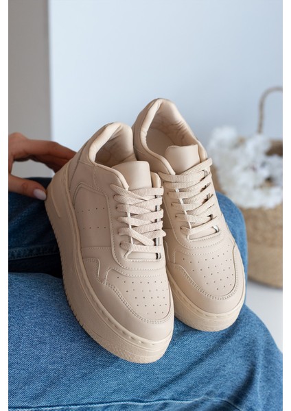 Allyup Günlük Kadın Sneaker Bağcıklı Hafif Kalın Tabanlı Esnek Yürüyüş Suni Deri Spor Ayakkabı 113 fırsatları