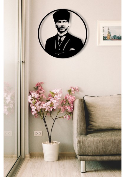 Daire Içinde Atatürk Portresi Metal Tablo