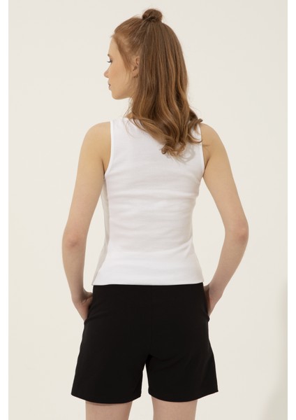 Kadın Beyaz Basic T-Shirt 50246321-VR013 indirimleri
