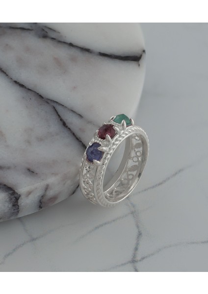 925 Ayar Otantik Telkari Sanatı Opak Yakut, Safir ve Zümrüt Alyans Kadın Gümüş Yüzük